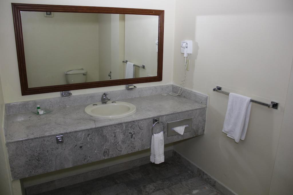 Hotel Tehuacan Plaza Экстерьер фото